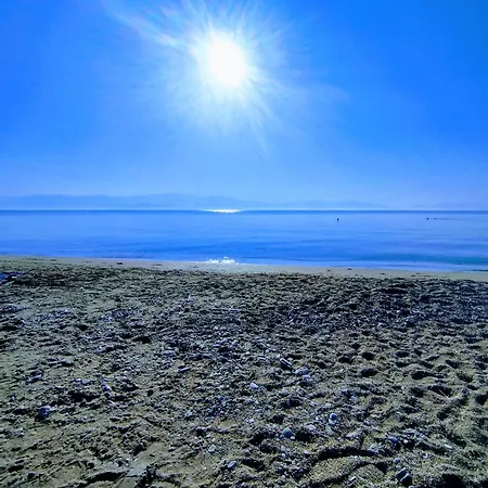 Σπίτι διακοπών Giannis House 2 Minutes Walk To The Peroulia