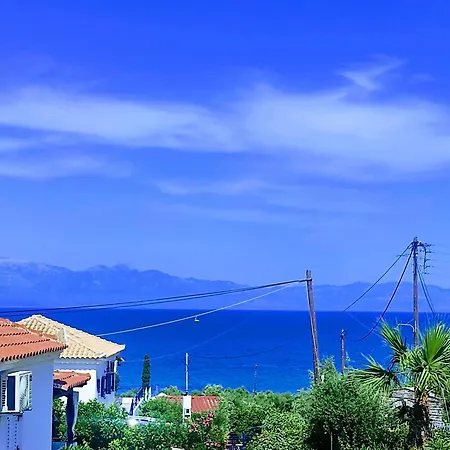 Dom wakacyjny Giannis House 2 Minutes Walk To The Peroulia